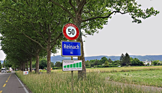 Wo liegt Reinach und wo finde ich die Schulen Reinach?