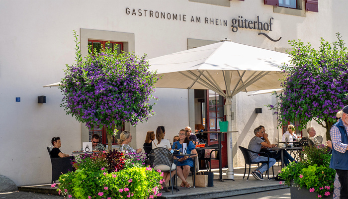 Gastronomie am Rhein «Güterhof» bei Schulen Schaffhausen überzeugt mit schmackhaftem Essen und der Aussicht auf den Rhein