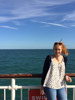 Sprachaufenthalt England - Portrait vor dem Meer auf dem Pier.