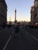 Sprachaufenthalt England - Trafalgar Square , Dank Demonstration durften wir auf der Strasse laufen