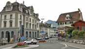 Dorfkreisel bei Schulen Schwyz