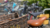 Fahrrad parkieren bei Schulen Aarau