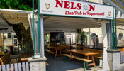 Die Nelson Bar nahe des Bahnhofes Rapperswil sorgt für entspannte Abende