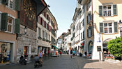 Zeitglockenturm und Marktplatz besuchen nach Schulen in Solothurn