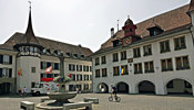 Rathaus besuchen nach Weiterbildung an Schulen Thun