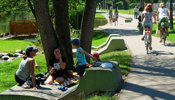 Schulen Uster: Unterrichtsfreie Zeit im Stadtpark geniessen