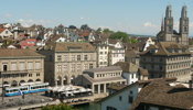 Das Grossmünster kann als Sehenswürdigkeit nach der Schule Zürich besucht werden