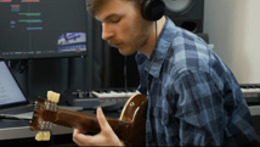 Vorschaubild des Videos «Music Production - die Welt des Sounds»