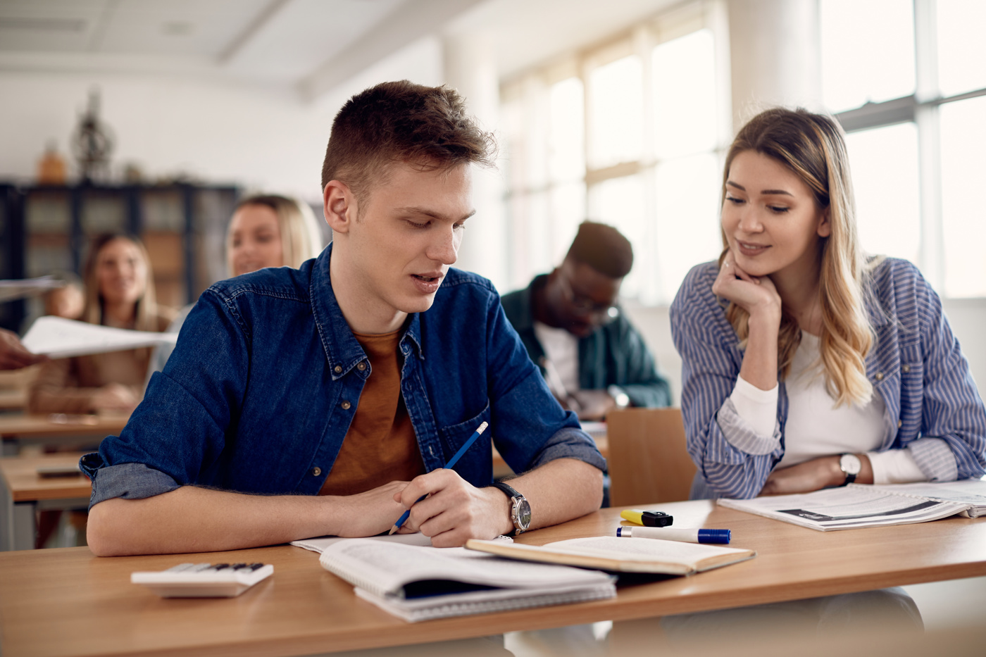 Students studying for the VSK Higher Business Diploma in the classroom.