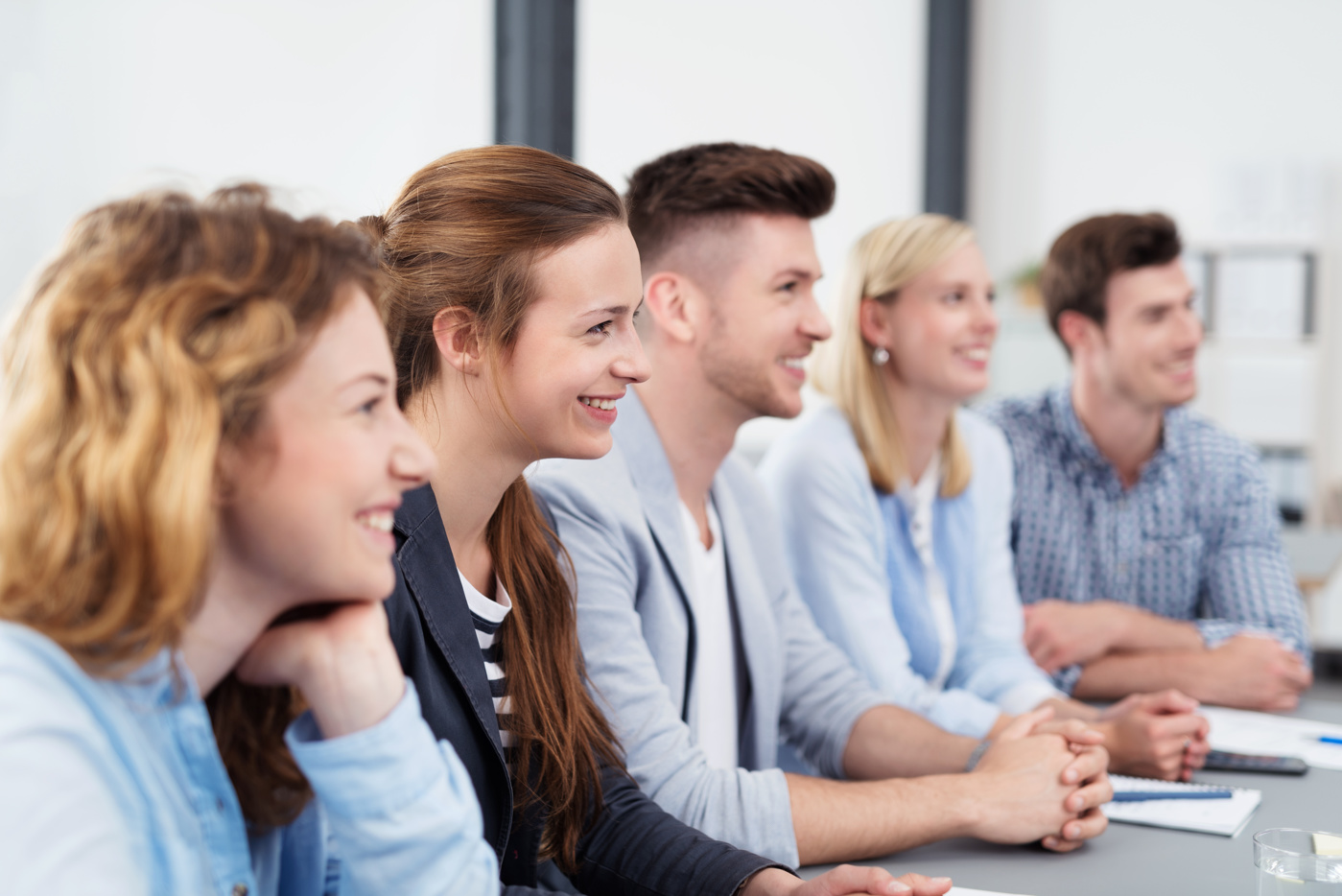 Corporate English courses help employees learn English together