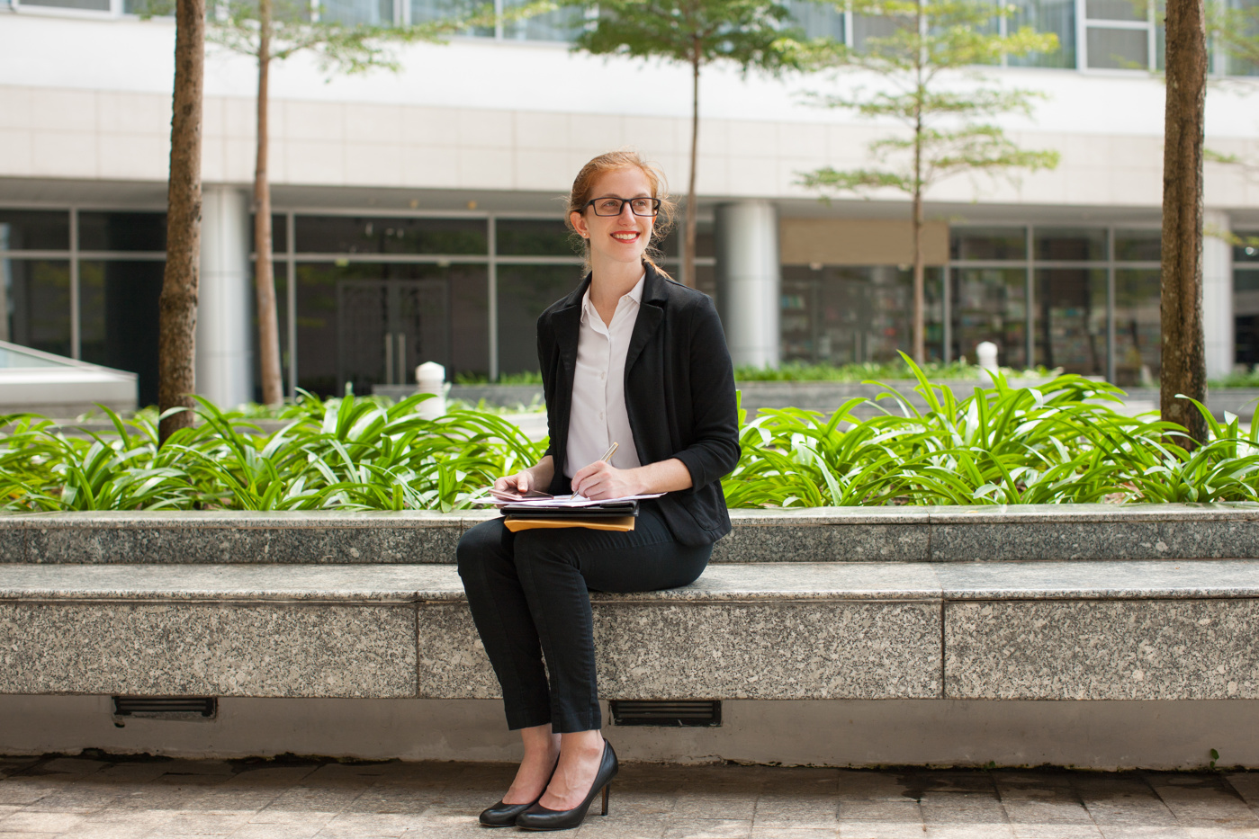 Young woman improves her English skills during English internship abroad Training