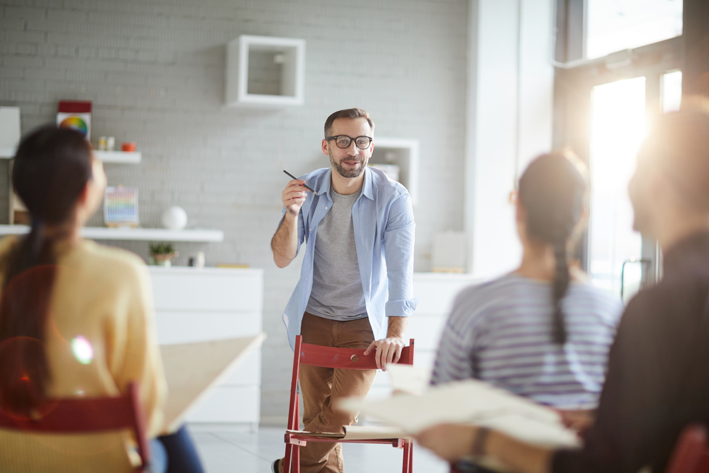 Formare apprendisti con il corso per formatori professionali KV, il corso per formatori professionali FaBe o il corso per formatori professionali FaGe