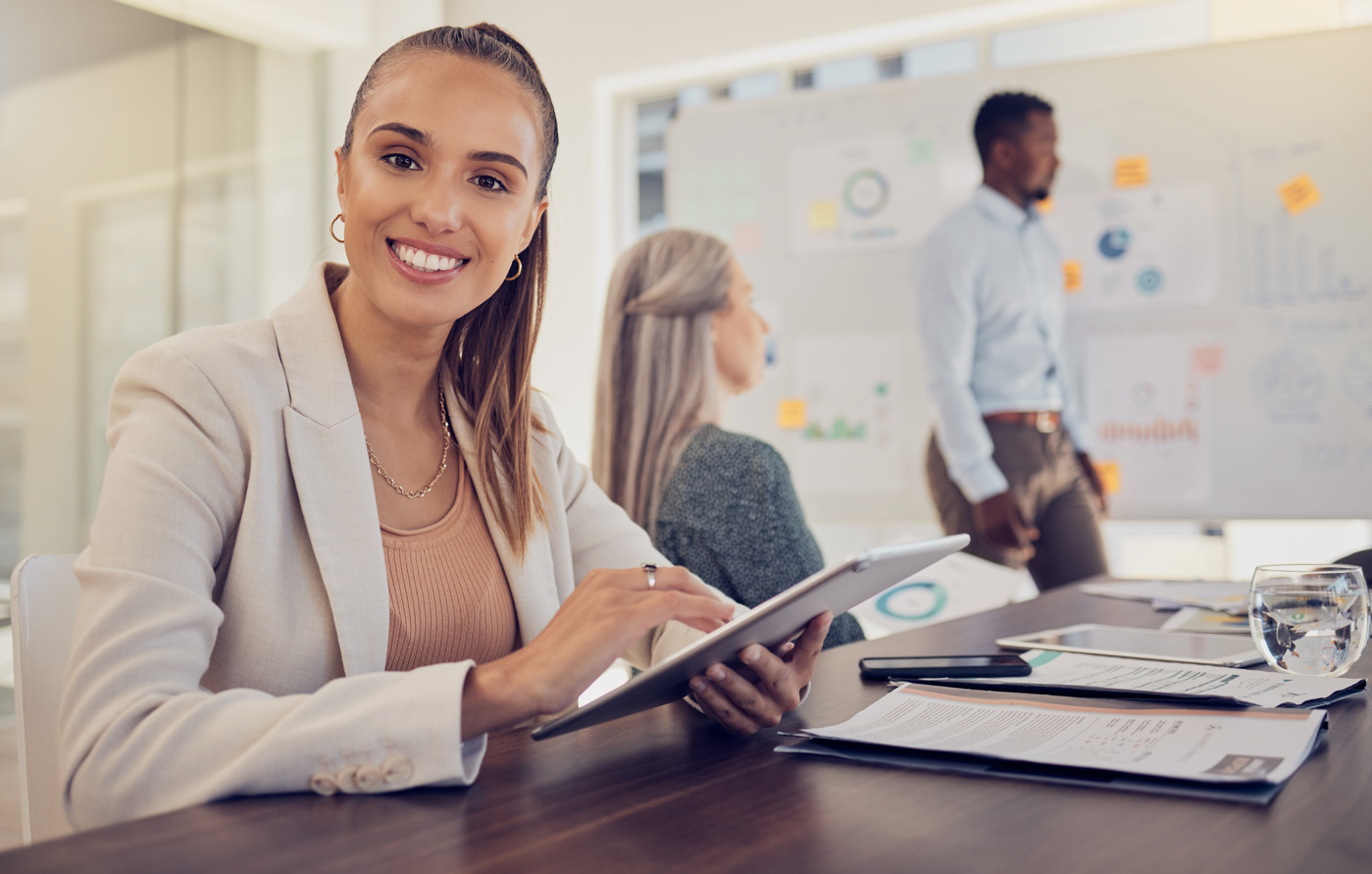 Nach einer Digital Leadership Weiterbildung ein Unternehmen erfolgreich digital führen.