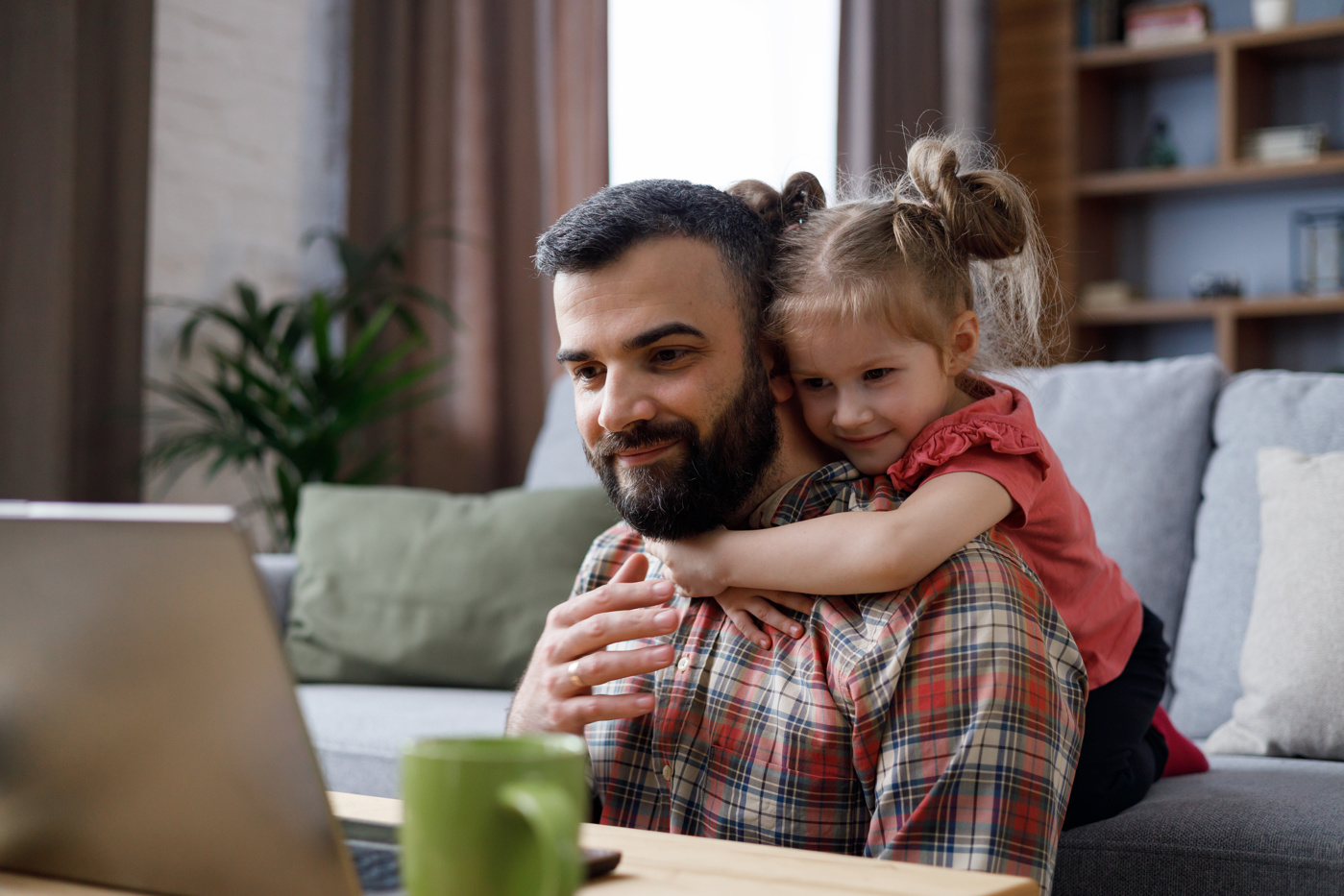 Il training di consulenza genitoriale / parent coaching supporta i genitori e i tutori nei problemi legati alla genitorialità.