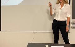 SWISS MARKETING ACADEMY Verkaufstrainerin im Lehrgang Digital Sales Manager - Senada Darnhofer